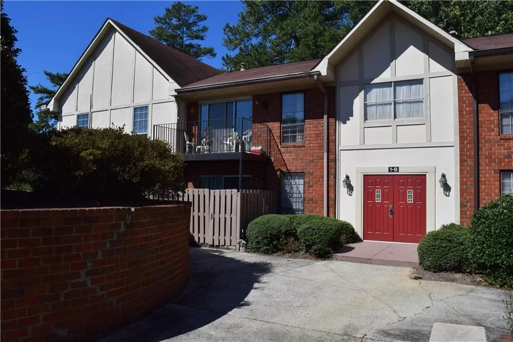 6851 Roswell Road Ne Unit A8, Atlanta, Georgia 30328, 2 Bedrooms Bedrooms, ,2 BathroomsBathrooms,Residential,Sold,6851 Roswell Road Ne Unit A8,5604729