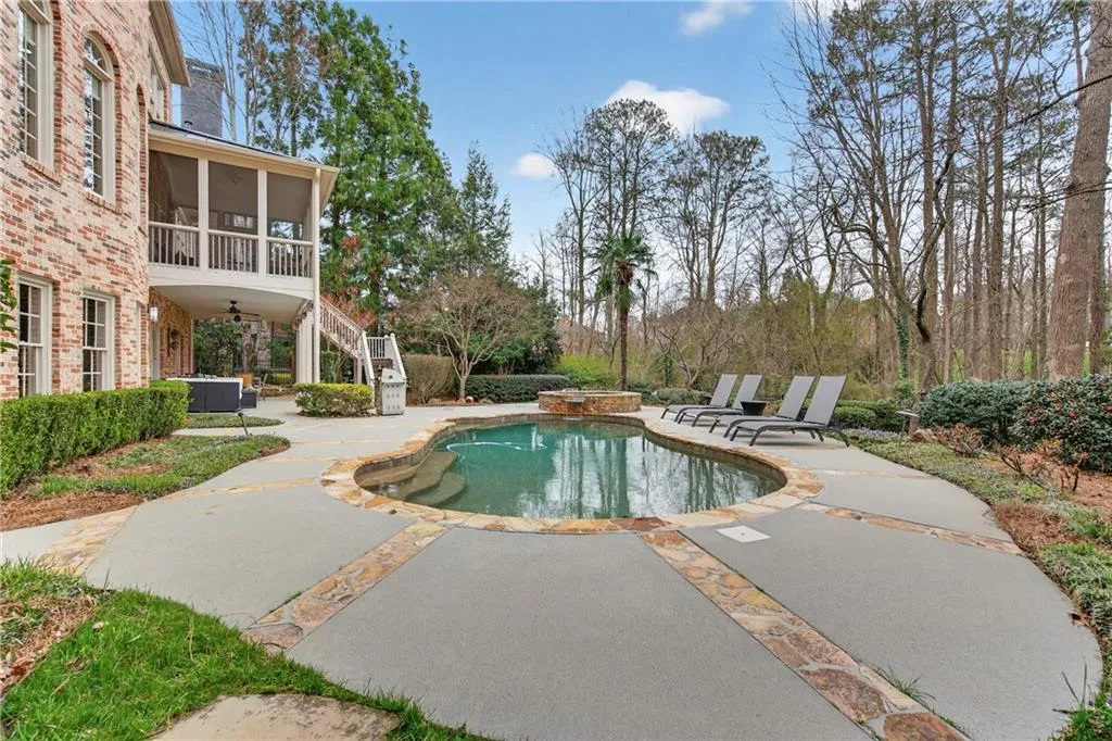 575 Trimble Lake Court, Atlanta, Georgia 30342, 5 Bedrooms Bedrooms, ,5 BathroomsBathrooms,Residential,For Sale,575 Trimble Lake Court,7723517