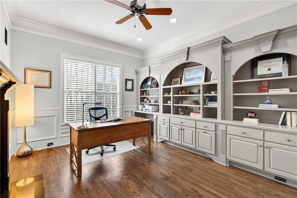 575 Trimble Lake Court, Atlanta, Georgia 30342, 5 Bedrooms Bedrooms, ,5 BathroomsBathrooms,Residential,For Sale,575 Trimble Lake Court,7723517