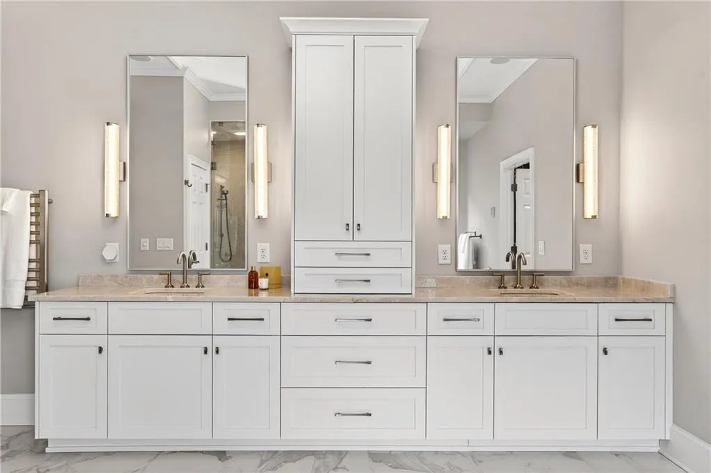 575 Trimble Lake Court, Atlanta, Georgia 30342, 5 Bedrooms Bedrooms, ,5 BathroomsBathrooms,Residential,For Sale,575 Trimble Lake Court,7723517