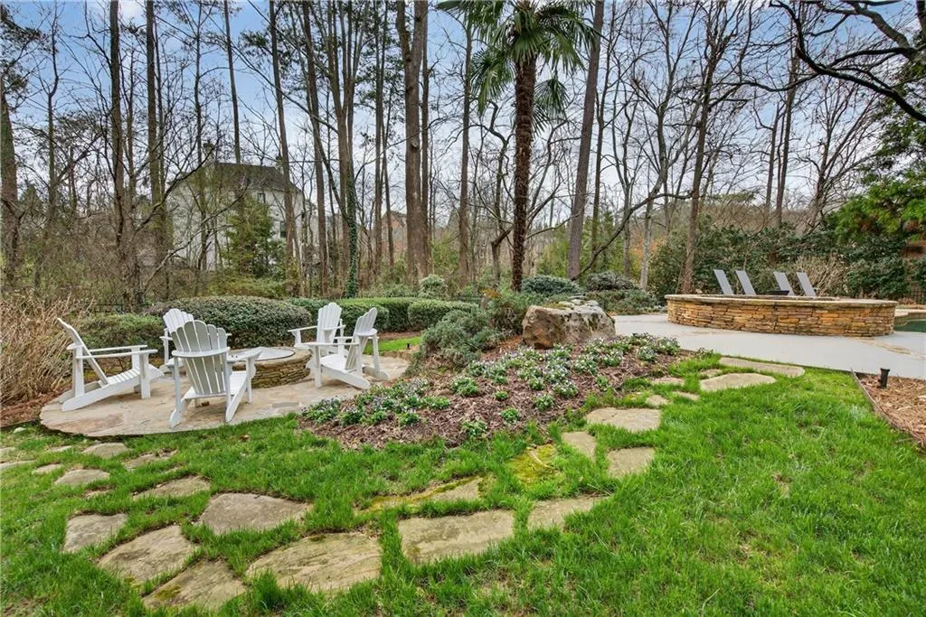 575 Trimble Lake Court, Atlanta, Georgia 30342, 5 Bedrooms Bedrooms, ,5 BathroomsBathrooms,Residential,For Sale,575 Trimble Lake Court,7723517