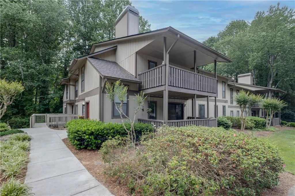 1602 Woodcliff Drive, Sandy Springs, Georgia 30350, 2 Bedrooms Bedrooms, ,2 BathroomsBathrooms,Residential,Sold,1602 Woodcliff Drive,7212047