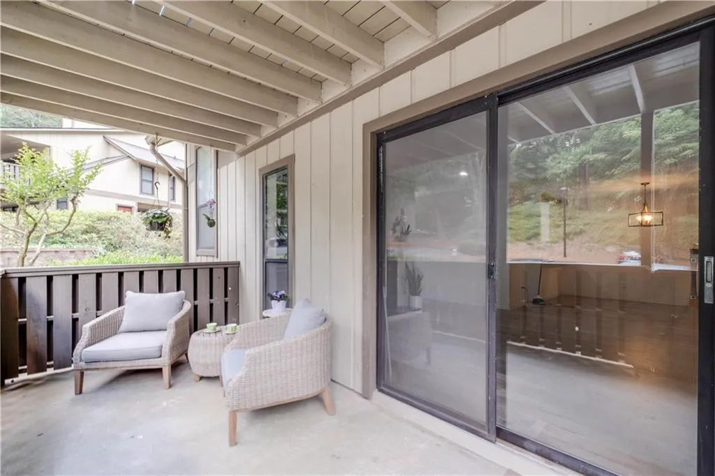 1602 Woodcliff Drive, Sandy Springs, Georgia 30350, 2 Bedrooms Bedrooms, ,2 BathroomsBathrooms,Residential,Sold,1602 Woodcliff Drive,7212047
