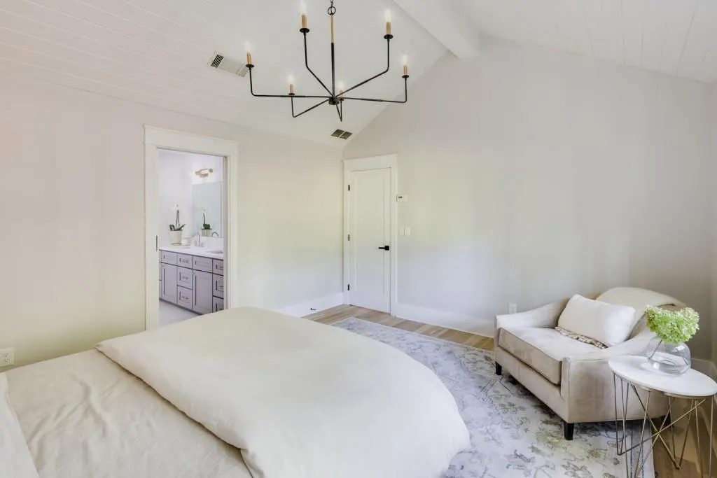 5565 Glen Errol Road, Atlanta, Georgia 30327, 6 Bedrooms Bedrooms, ,5 BathroomsBathrooms,Residential,Sold,5565 Glen Errol Road,7117341