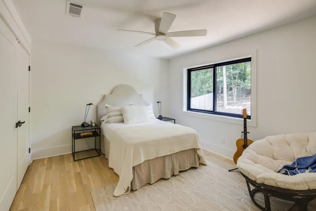 5565 Glen Errol Road, Atlanta, Georgia 30327, 6 Bedrooms Bedrooms, ,5 BathroomsBathrooms,Residential,Sold,5565 Glen Errol Road,7117341