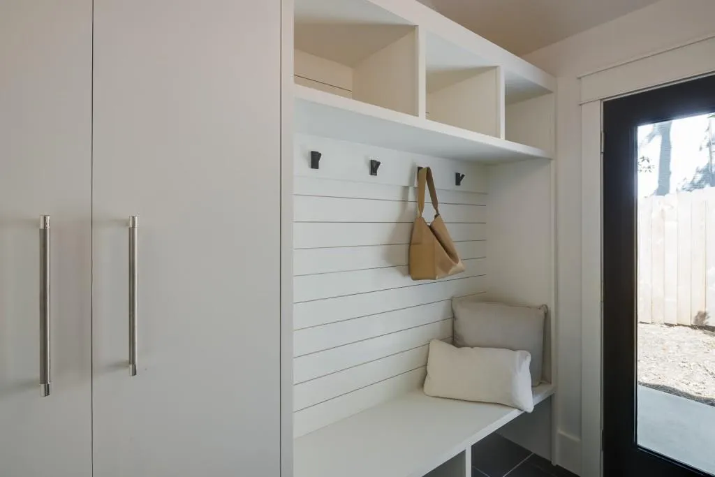 5565 Glen Errol Road, Atlanta, Georgia 30327, 6 Bedrooms Bedrooms, ,5 BathroomsBathrooms,Residential,Sold,5565 Glen Errol Road,7117341