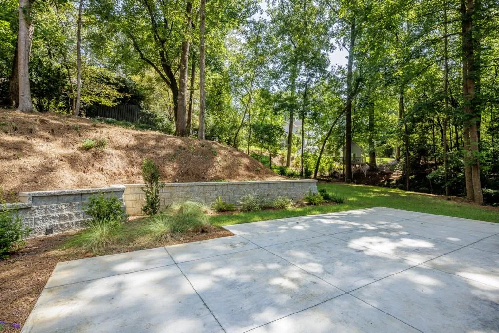 5565 Glen Errol Road, Atlanta, Georgia 30327, 6 Bedrooms Bedrooms, ,5 BathroomsBathrooms,Residential,Sold,5565 Glen Errol Road,7117341