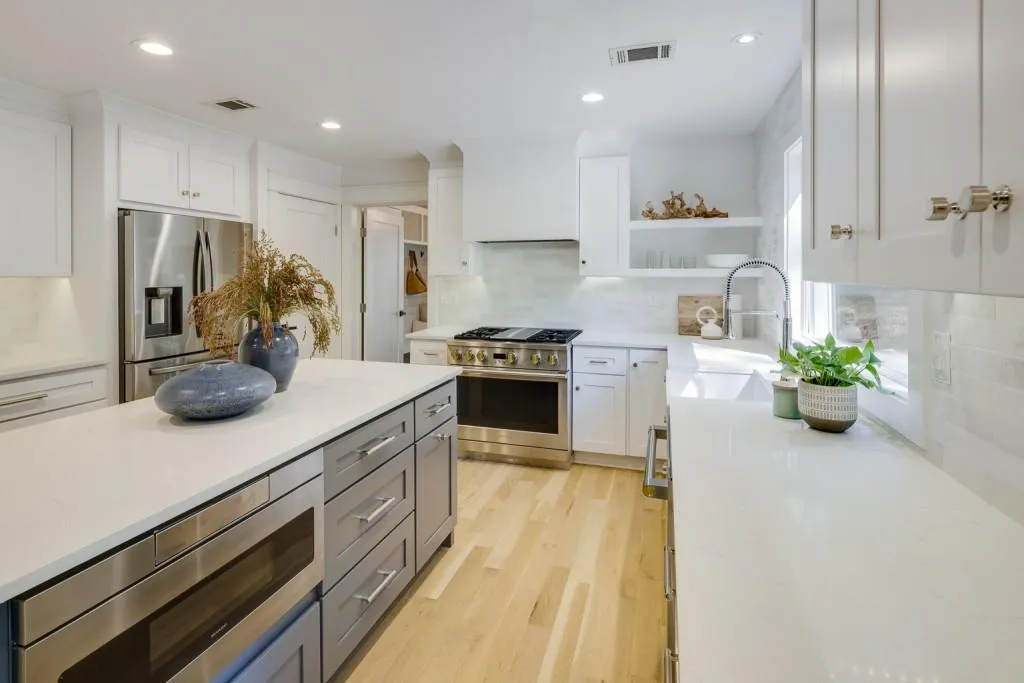 5565 Glen Errol Road, Atlanta, Georgia 30327, 6 Bedrooms Bedrooms, ,5 BathroomsBathrooms,Residential,Sold,5565 Glen Errol Road,7117341