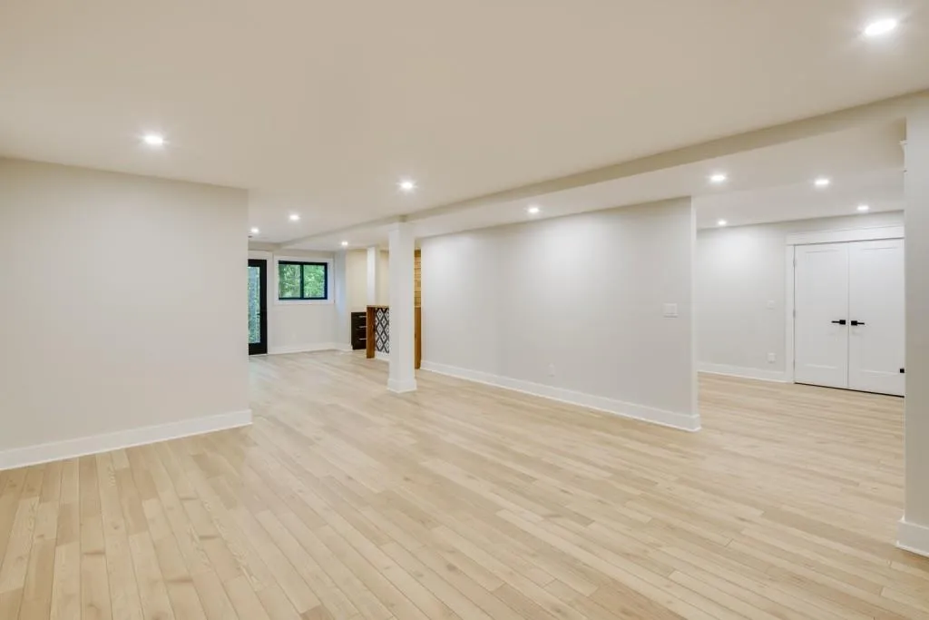 5565 Glen Errol Road, Atlanta, Georgia 30327, 6 Bedrooms Bedrooms, ,5 BathroomsBathrooms,Residential,Sold,5565 Glen Errol Road,7117341