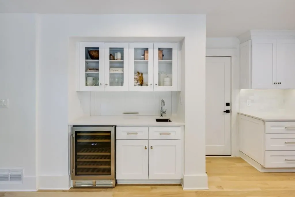 5565 Glen Errol Road, Atlanta, Georgia 30327, 6 Bedrooms Bedrooms, ,5 BathroomsBathrooms,Residential,Sold,5565 Glen Errol Road,7117341