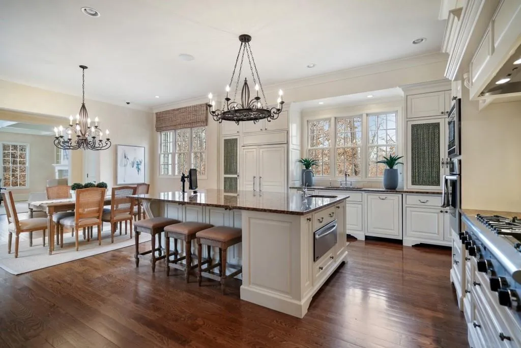 4720 Jett Road, Atlanta, Georgia 30327, 7 Bedrooms Bedrooms, ,7 BathroomsBathrooms,Residential,Sold,4720 Jett Road,6984877 4720 Jett Road, Atlanta, Georgia 30327, 7 Bedrooms Bedrooms, ,7 BathroomsBathrooms,Residential,Sold,4720 Jett Road,6984877