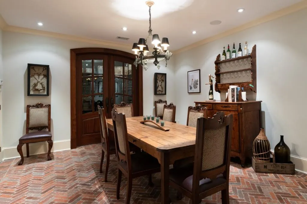 4720 Jett Road, Atlanta, Georgia 30327, 7 Bedrooms Bedrooms, ,7 BathroomsBathrooms,Residential,Sold,4720 Jett Road,6984877 4720 Jett Road, Atlanta, Georgia 30327, 7 Bedrooms Bedrooms, ,7 BathroomsBathrooms,Residential,Sold,4720 Jett Road,6984877