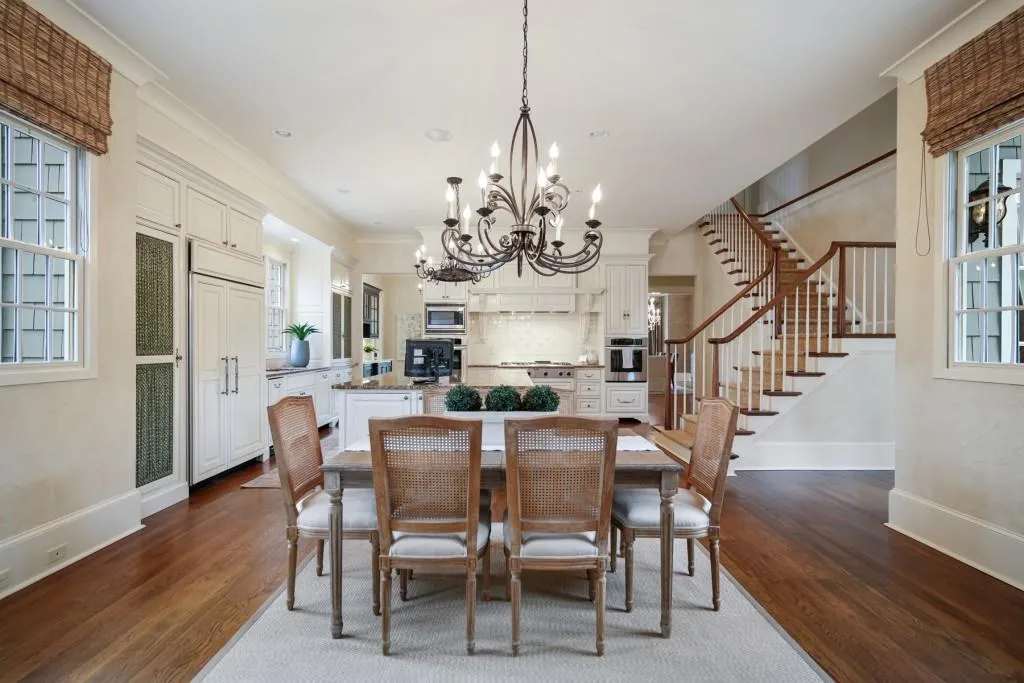 4720 Jett Road, Atlanta, Georgia 30327, 7 Bedrooms Bedrooms, ,7 BathroomsBathrooms,Residential,Sold,4720 Jett Road,6984877 4720 Jett Road, Atlanta, Georgia 30327, 7 Bedrooms Bedrooms, ,7 BathroomsBathrooms,Residential,Sold,4720 Jett Road,6984877