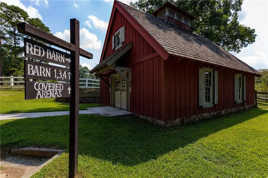 4706 Powers Ferry Road, Atlanta, Georgia 30327, 5 Bedrooms Bedrooms, ,5 BathroomsBathrooms,Residential,Sold,4706 Powers Ferry Road,7516595