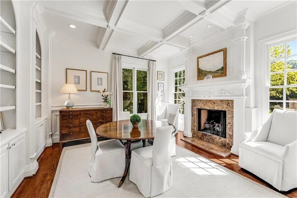 4706 Powers Ferry Road, Atlanta, Georgia 30327, 5 Bedrooms Bedrooms, ,5 BathroomsBathrooms,Residential,Sold,4706 Powers Ferry Road,7516595