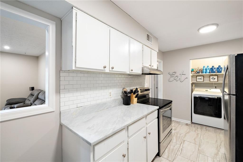 725 Dalrymple Road Unit 8I, Atlanta, Georgia 30328, 2 Bedrooms Bedrooms, ,2 BathroomsBathrooms,Residential,Sold,725 Dalrymple Road Unit 8I,7306709