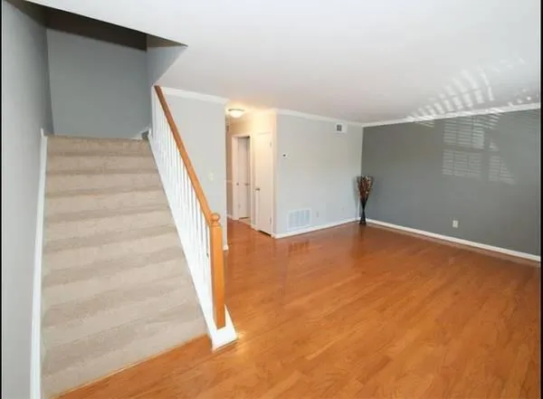 6900 Roswell Road Unit M4, Atlanta, Georgia 30328, 2 Bedrooms Bedrooms, ,2 BathroomsBathrooms,Residential,Sold,6900 Roswell Road Unit M4,5706417