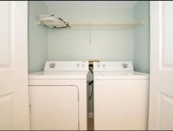 6900 Roswell Road Unit M4, Atlanta, Georgia 30328, 2 Bedrooms Bedrooms, ,2 BathroomsBathrooms,Residential,Sold,6900 Roswell Road Unit M4,5706417