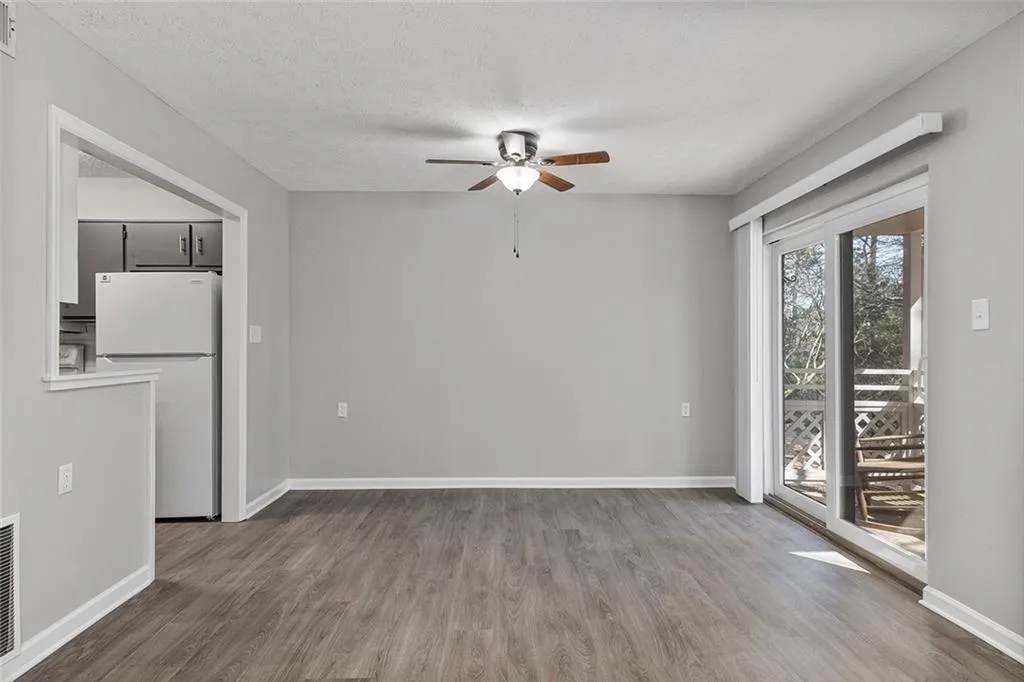 475 Mt Vernon Highway Ne Unit B211, Atlanta, Georgia 30328, 1 Bedroom Bedrooms, ,1 BathroomBathrooms,Residential,For Sale,475 Mt Vernon Highway Ne Unit B211,7734590
