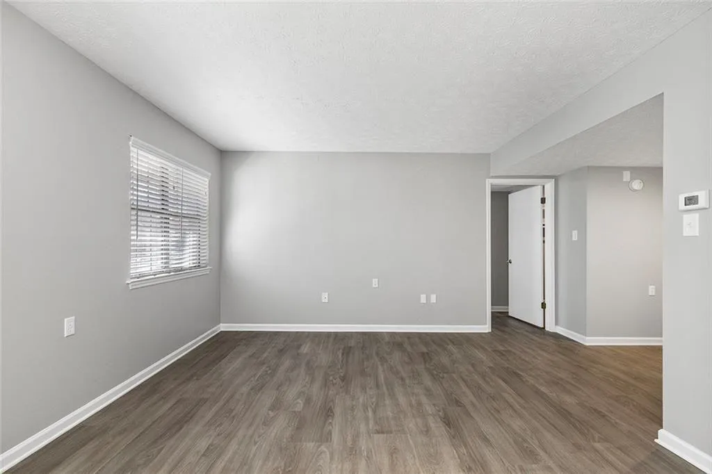 475 Mt Vernon Highway Ne Unit B211, Atlanta, Georgia 30328, 1 Bedroom Bedrooms, ,1 BathroomBathrooms,Residential,For Sale,475 Mt Vernon Highway Ne Unit B211,7734590