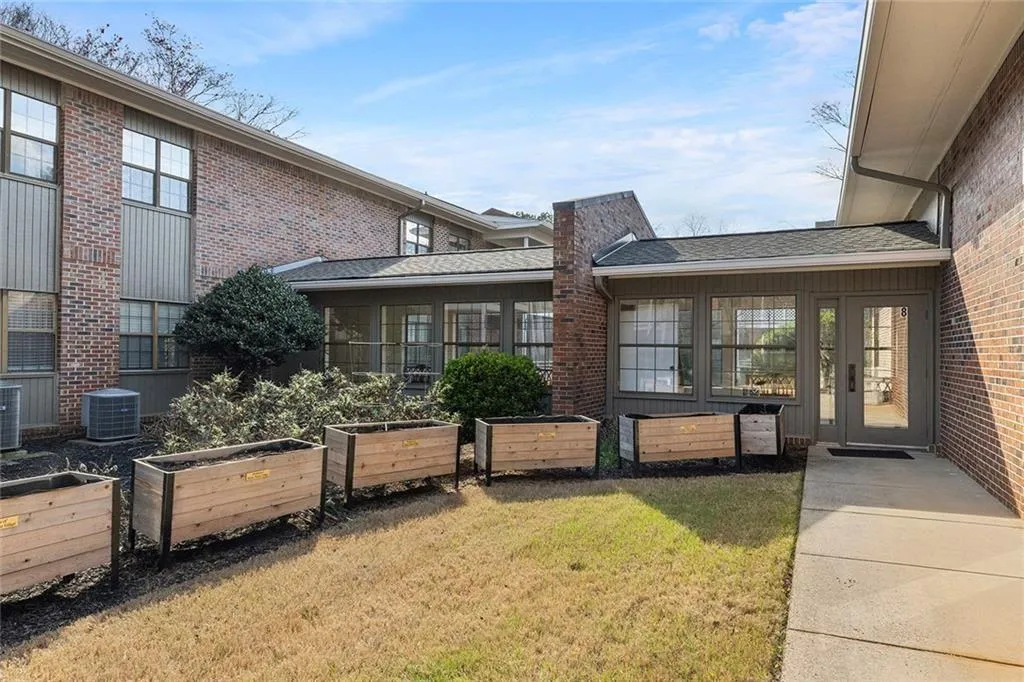 475 Mt Vernon Highway Ne Unit B211, Atlanta, Georgia 30328, 1 Bedroom Bedrooms, ,1 BathroomBathrooms,Residential,For Sale,475 Mt Vernon Highway Ne Unit B211,7734590