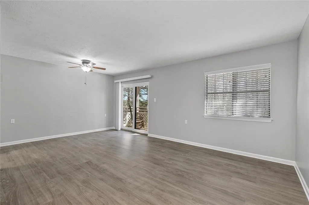 475 Mt Vernon Highway Ne Unit B211, Atlanta, Georgia 30328, 1 Bedroom Bedrooms, ,1 BathroomBathrooms,Residential,For Sale,475 Mt Vernon Highway Ne Unit B211,7734590