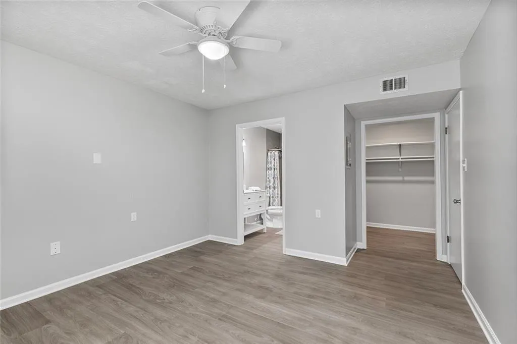 475 Mt Vernon Highway Ne Unit B211, Atlanta, Georgia 30328, 1 Bedroom Bedrooms, ,1 BathroomBathrooms,Residential,For Sale,475 Mt Vernon Highway Ne Unit B211,7734590