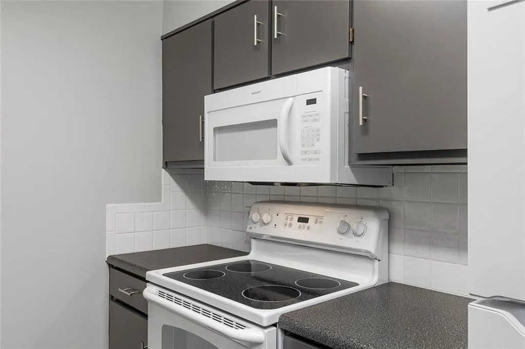 475 Mt Vernon Highway Ne Unit B211, Atlanta, Georgia 30328, 1 Bedroom Bedrooms, ,1 BathroomBathrooms,Residential,For Sale,475 Mt Vernon Highway Ne Unit B211,7734590