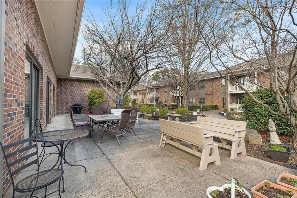475 Mt Vernon Highway Ne Unit B211, Atlanta, Georgia 30328, 1 Bedroom Bedrooms, ,1 BathroomBathrooms,Residential,For Sale,475 Mt Vernon Highway Ne Unit B211,7734590
