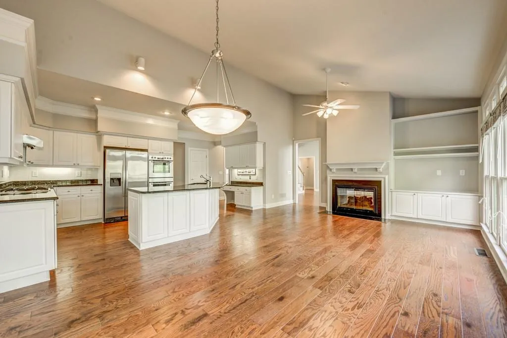 390 Craighead Drive Ne, Atlanta, Georgia 30319, 4 Bedrooms Bedrooms, ,3 BathroomsBathrooms,Residential,Sold,390 Craighead Drive Ne,6700045
