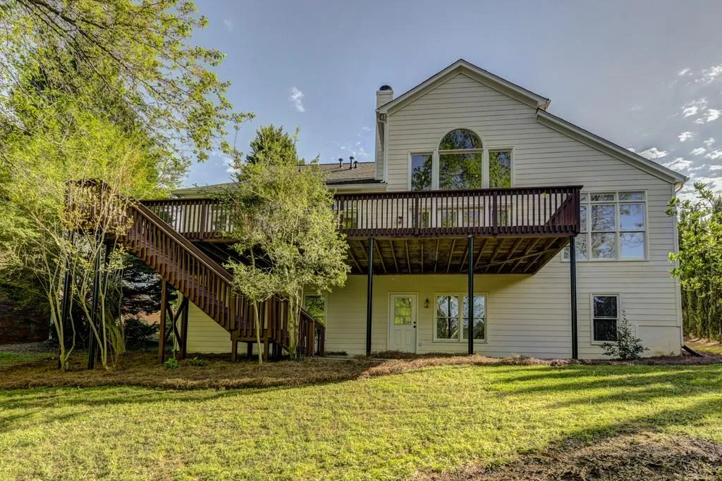 390 Craighead Drive Ne, Atlanta, Georgia 30319, 4 Bedrooms Bedrooms, ,3 BathroomsBathrooms,Residential,Sold,390 Craighead Drive Ne,6700045
