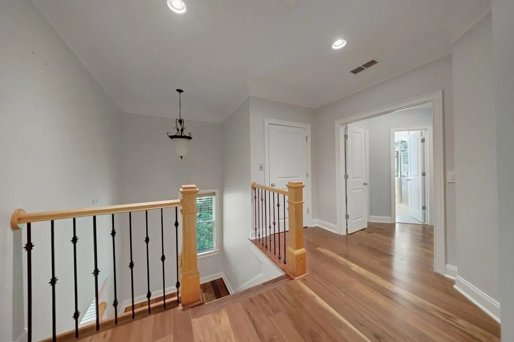 698 Royer Court, Sandy Springs, Georgia 30342, 3 Bedrooms Bedrooms, ,2 BathroomsBathrooms,Residential,For Sale,698 Royer Court,7760954