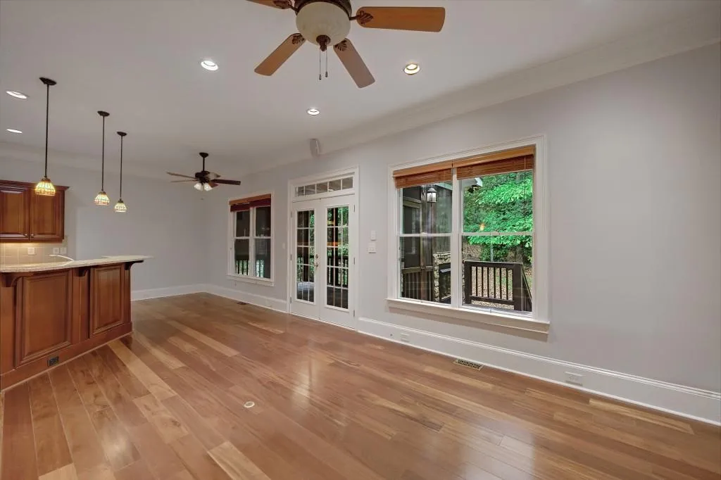 698 Royer Court, Sandy Springs, Georgia 30342, 3 Bedrooms Bedrooms, ,2 BathroomsBathrooms,Residential,For Sale,698 Royer Court,7760954
