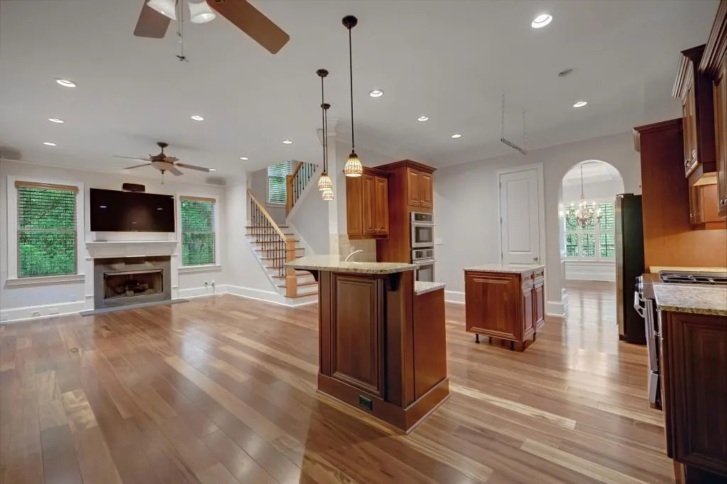698 Royer Court, Sandy Springs, Georgia 30342, 3 Bedrooms Bedrooms, ,2 BathroomsBathrooms,Residential,For Sale,698 Royer Court,7760954