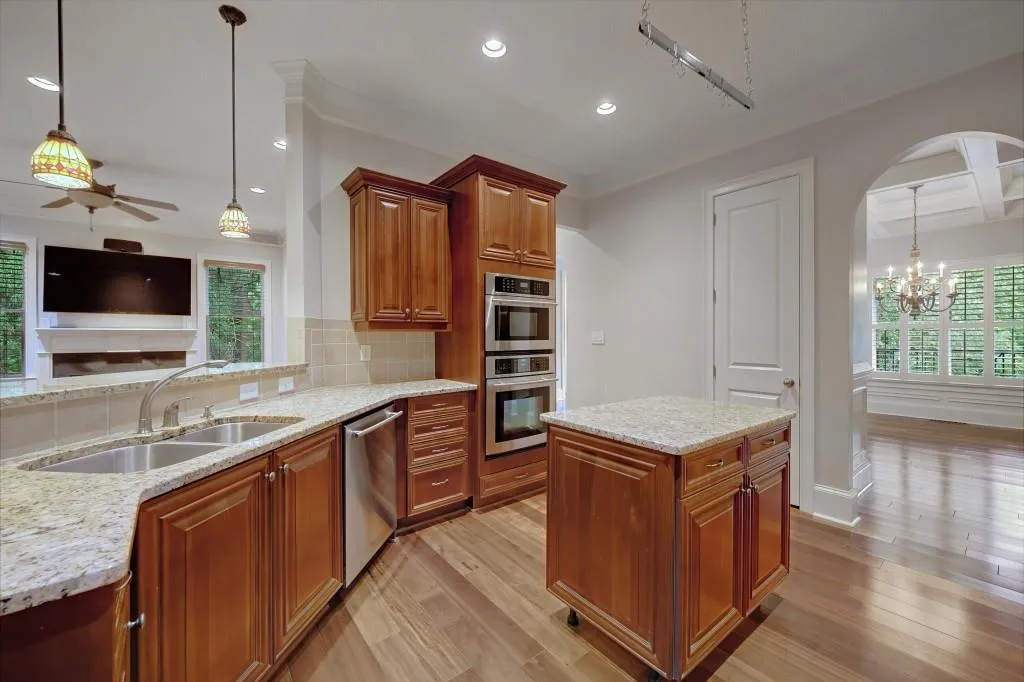 698 Royer Court, Sandy Springs, Georgia 30342, 3 Bedrooms Bedrooms, ,2 BathroomsBathrooms,Residential,For Sale,698 Royer Court,7760954