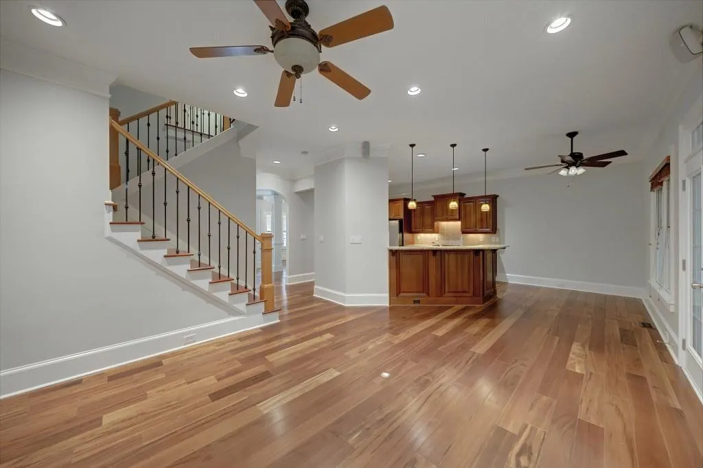 698 Royer Court, Sandy Springs, Georgia 30342, 3 Bedrooms Bedrooms, ,2 BathroomsBathrooms,Residential,For Sale,698 Royer Court,7760954