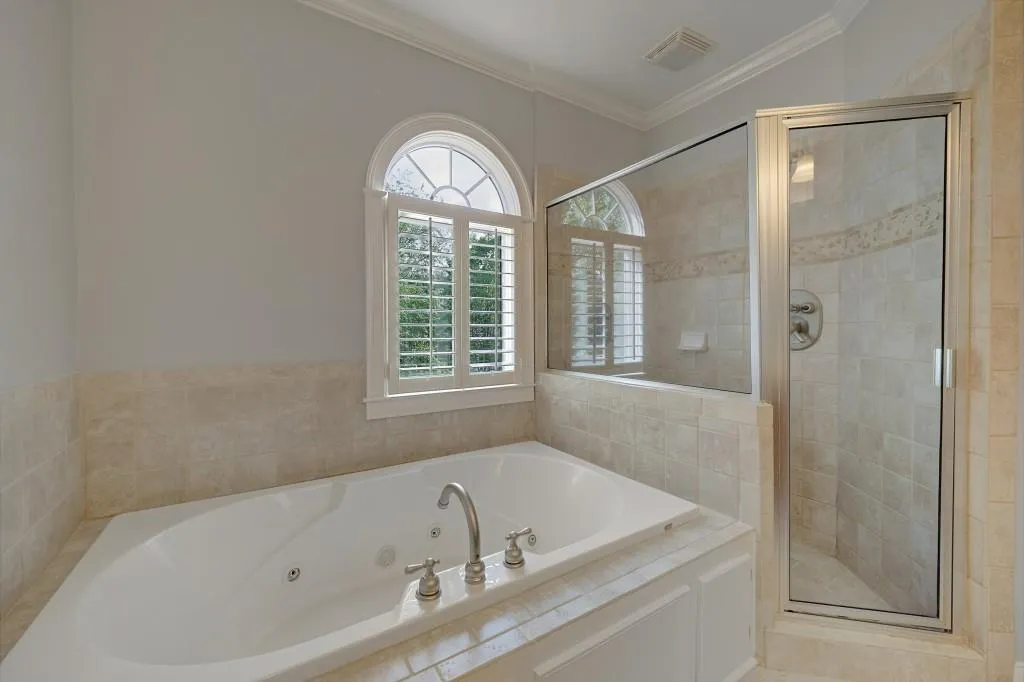 698 Royer Court, Sandy Springs, Georgia 30342, 3 Bedrooms Bedrooms, ,2 BathroomsBathrooms,Residential,For Sale,698 Royer Court,7760954