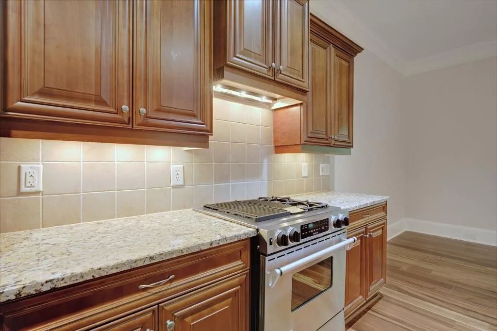 698 Royer Court, Sandy Springs, Georgia 30342, 3 Bedrooms Bedrooms, ,2 BathroomsBathrooms,Residential,For Sale,698 Royer Court,7760954