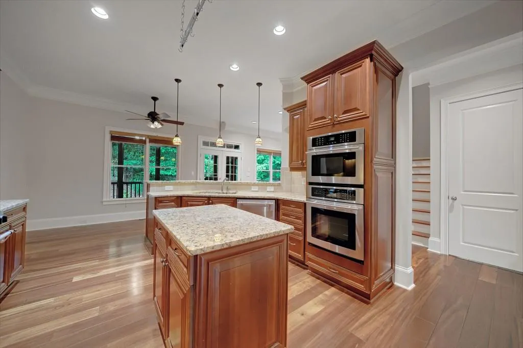 698 Royer Court, Sandy Springs, Georgia 30342, 3 Bedrooms Bedrooms, ,2 BathroomsBathrooms,Residential,For Sale,698 Royer Court,7760954