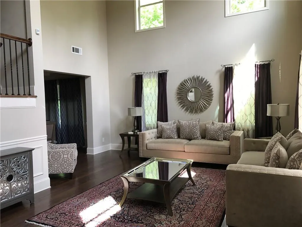 7805 Stratford Lane, Sandy Springs, Georgia 30350, 7 Bedrooms Bedrooms, ,4 BathroomsBathrooms,Residential,Sold,7805 Stratford Lane,5865157