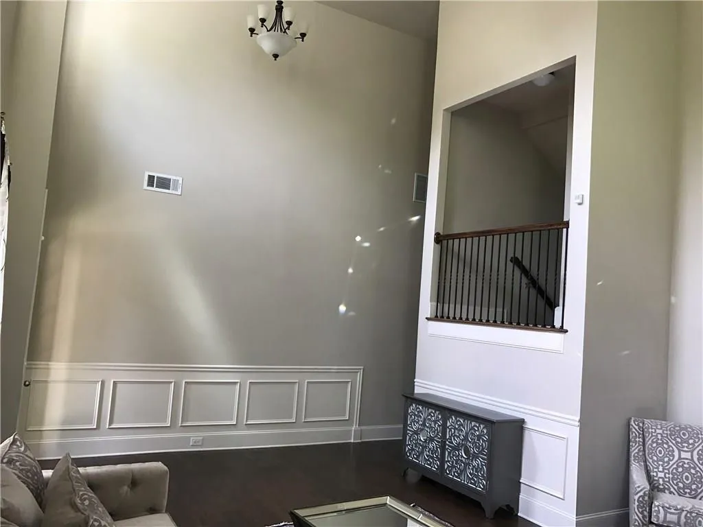 7805 Stratford Lane, Sandy Springs, Georgia 30350, 7 Bedrooms Bedrooms, ,4 BathroomsBathrooms,Residential,Sold,7805 Stratford Lane,5865157