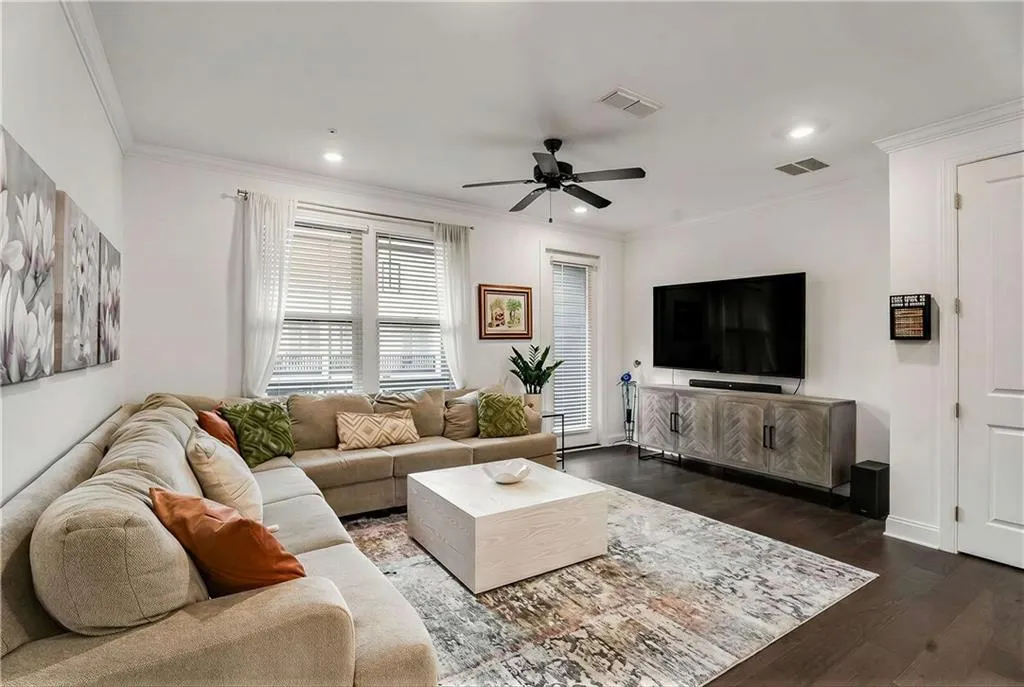 6635 Beacon Drive, Sandy Springs, Georgia 30328, 3 Bedrooms Bedrooms, ,3 BathroomsBathrooms,Residential,For Sale,6635 Beacon Drive,7714650