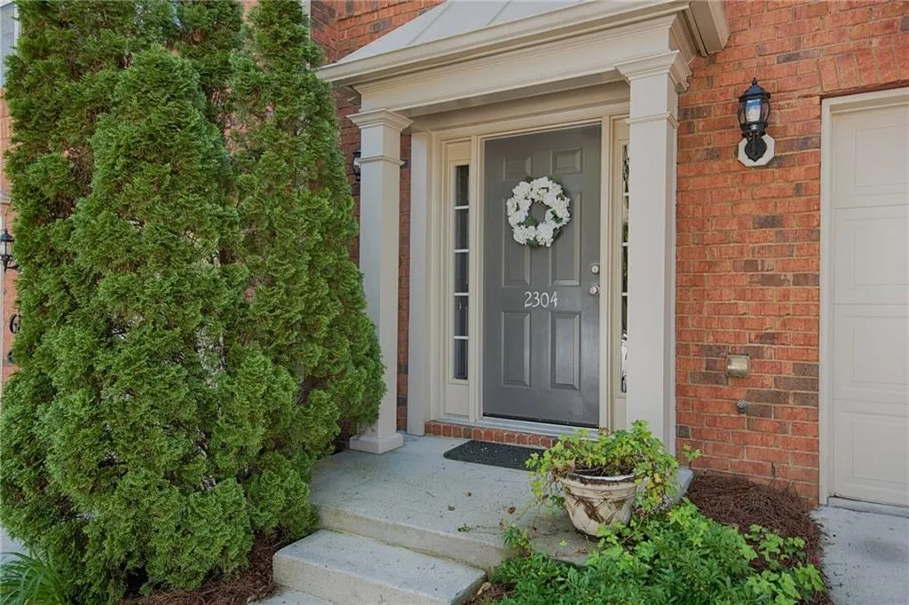 2304 Towneheights Terrace Se Unit 10, Atlanta, Georgia 30339, 3 Bedrooms Bedrooms, ,2 BathroomsBathrooms,Residential,Sold,2304 Towneheights Terrace Se Unit 10,6535056