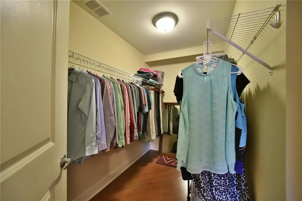 200 River Vista Drive Unit 325, Atlanta, Georgia 30339, 2 Bedrooms Bedrooms, ,2 BathroomsBathrooms,Residential,Sold,200 River Vista Drive Unit 325,5765463