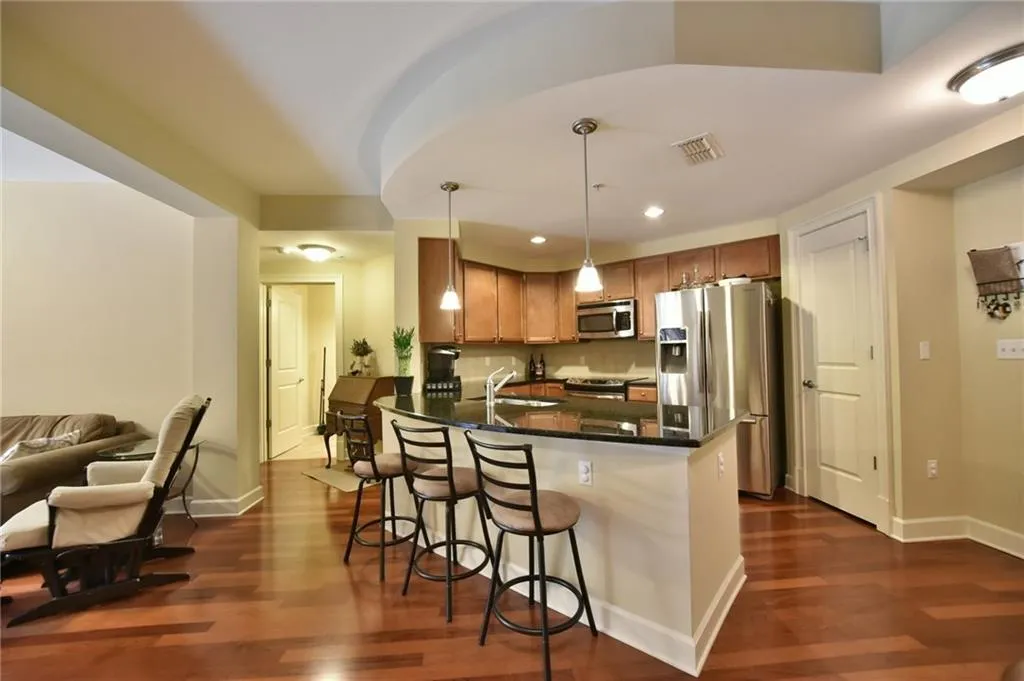 200 River Vista Drive Unit 325, Atlanta, Georgia 30339, 2 Bedrooms Bedrooms, ,2 BathroomsBathrooms,Residential,Sold,200 River Vista Drive Unit 325,5765463