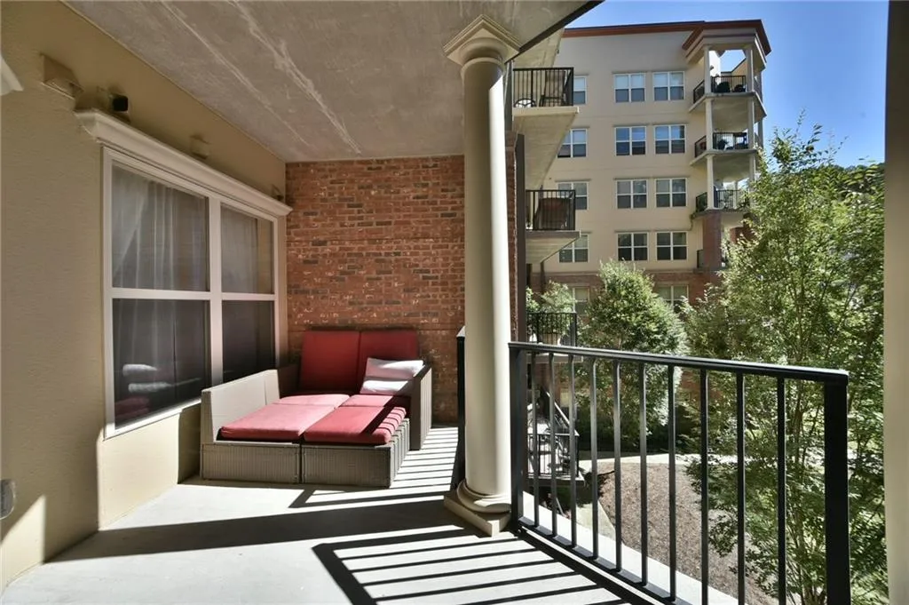 200 River Vista Drive Unit 325, Atlanta, Georgia 30339, 2 Bedrooms Bedrooms, ,2 BathroomsBathrooms,Residential,Sold,200 River Vista Drive Unit 325,5765463