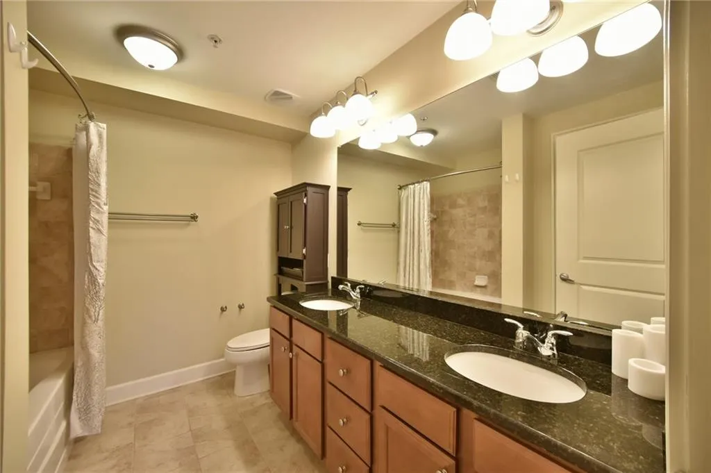 200 River Vista Drive Unit 325, Atlanta, Georgia 30339, 2 Bedrooms Bedrooms, ,2 BathroomsBathrooms,Residential,Sold,200 River Vista Drive Unit 325,5765463