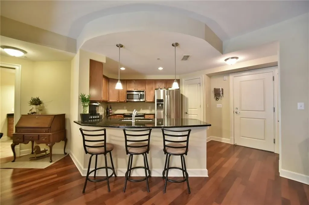 200 River Vista Drive Unit 325, Atlanta, Georgia 30339, 2 Bedrooms Bedrooms, ,2 BathroomsBathrooms,Residential,Sold,200 River Vista Drive Unit 325,5765463