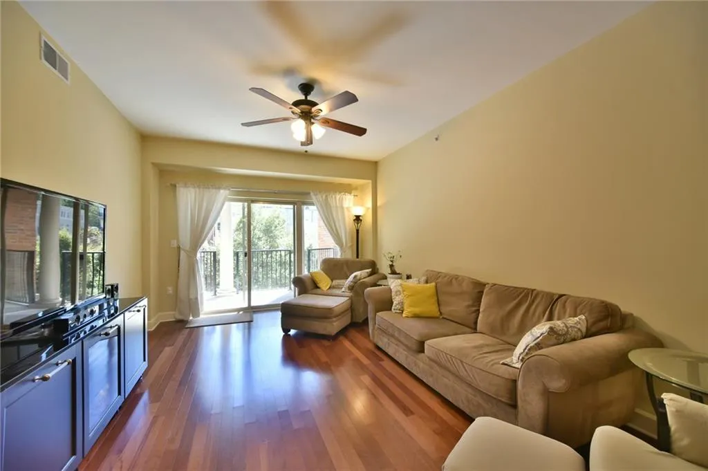 200 River Vista Drive Unit 325, Atlanta, Georgia 30339, 2 Bedrooms Bedrooms, ,2 BathroomsBathrooms,Residential,Sold,200 River Vista Drive Unit 325,5765463