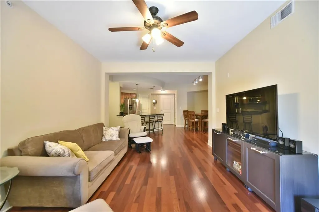 200 River Vista Drive Unit 325, Atlanta, Georgia 30339, 2 Bedrooms Bedrooms, ,2 BathroomsBathrooms,Residential,Sold,200 River Vista Drive Unit 325,5765463
